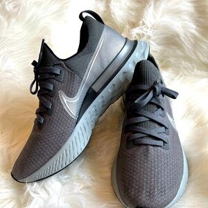 Men’s Nike size 12